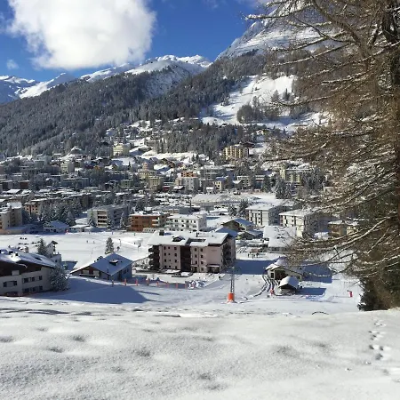 Apartamento Bünda Residenz *