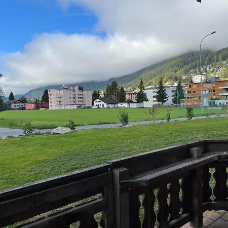 Apartamento Bünda Residenz *